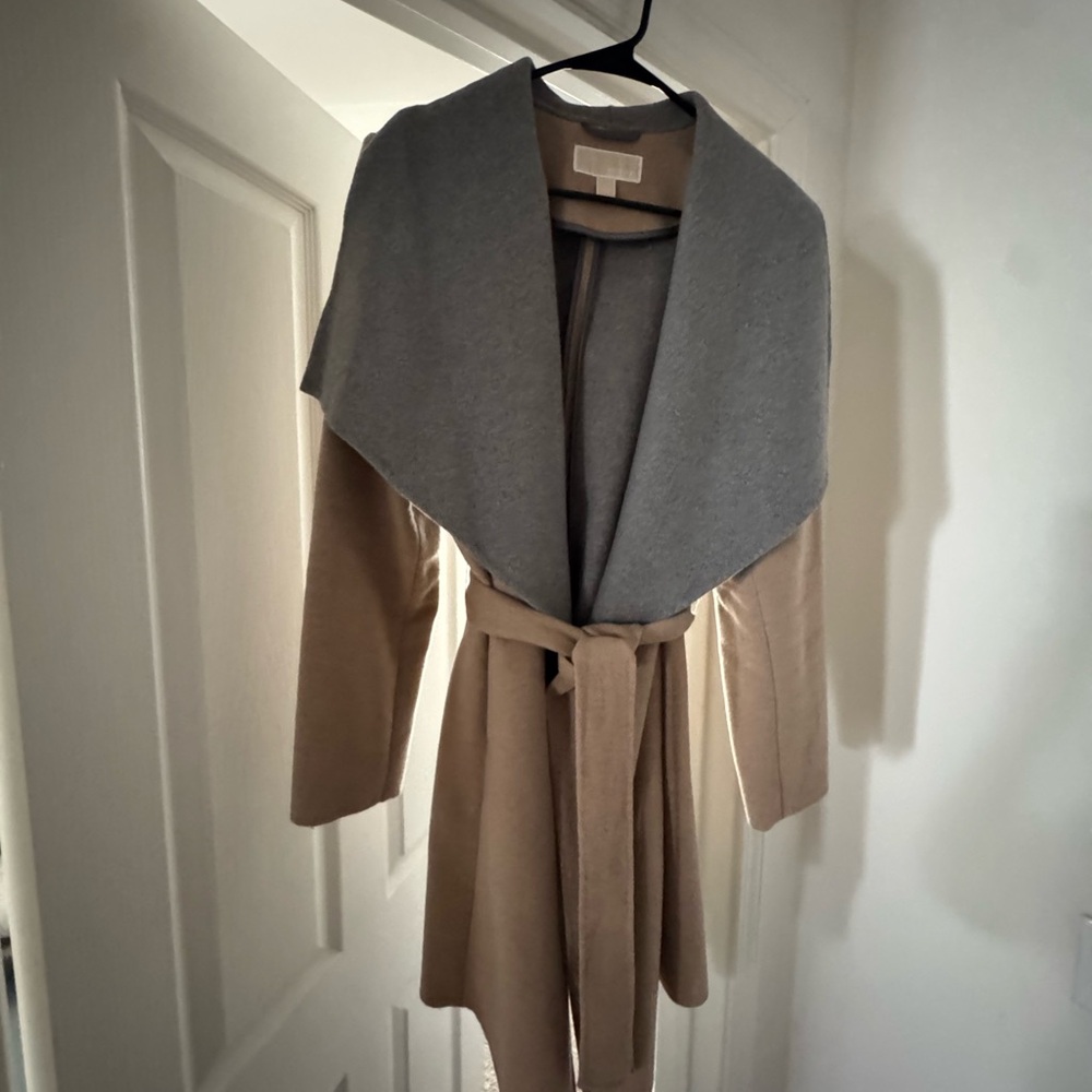 MICHAEL Michael Kors Tan and Gray Coat